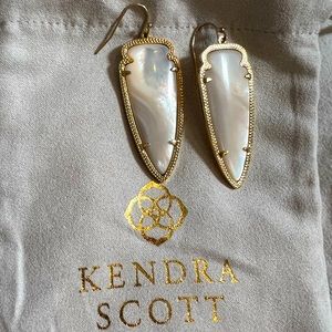 Arrow Ivory Mother-Of-Pearl Kendra Scott Earrings